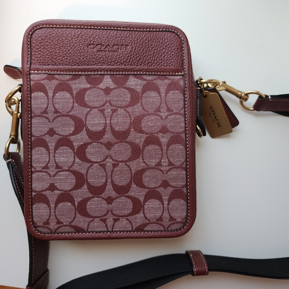 Coach Handbags - Coach Sullivan Crossbosy